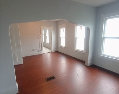406 Union Place - Photo Thumbnail 11