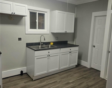 406.5 Union Place - Photo Thumbnail 1