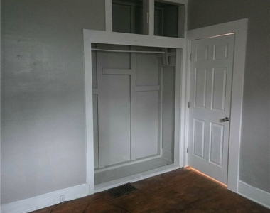 406.5 Union Place - Photo Thumbnail 4