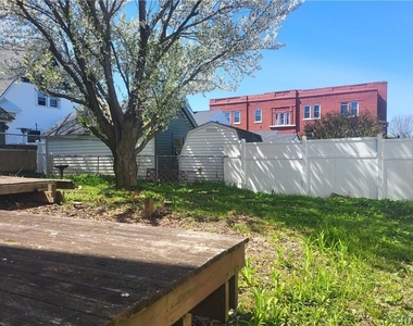 37 Niagara Street - Photo Thumbnail 3