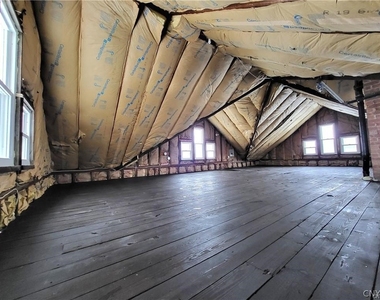 37 Niagara Street - Photo Thumbnail 30