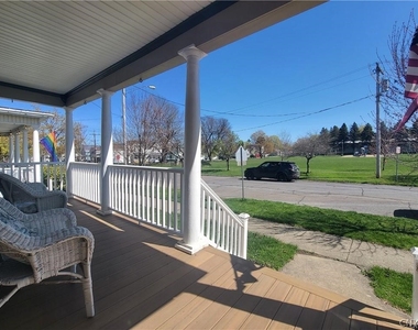 37 Niagara Street - Photo Thumbnail 2