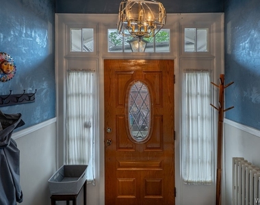 10 Summit Avenue - Photo Thumbnail 3