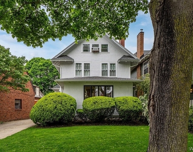 10 Summit Avenue - Photo Thumbnail 1