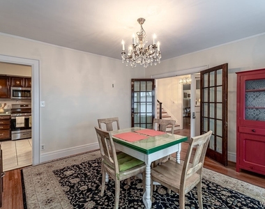 10 Summit Avenue - Photo Thumbnail 11