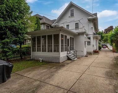 10 Summit Avenue - Photo Thumbnail 36