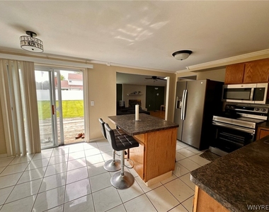 183 Patton Place - Photo Thumbnail 8