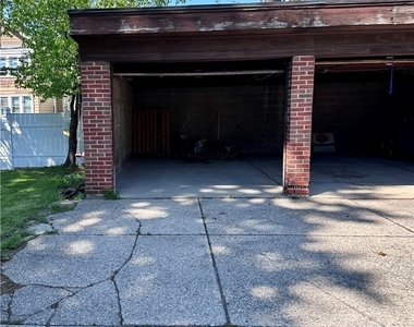 92 Lasalle Avenue - Photo Thumbnail 14