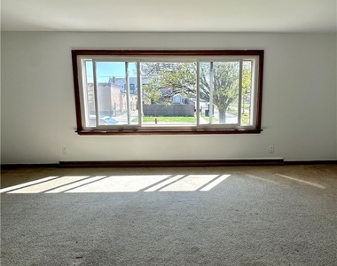 92 Lasalle Avenue - Photo Thumbnail 3