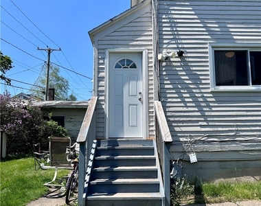 688 Columbus Parkway - Photo Thumbnail 1