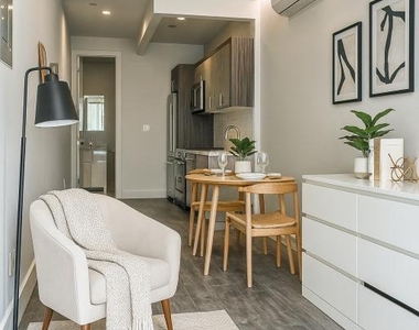 277 Linden St - Photo Thumbnail 2