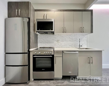 277 Linden St - Photo Thumbnail 1
