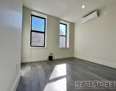 277 Linden St - Photo Thumbnail 8