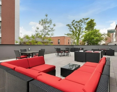 906 East New York Avenue - Photo Thumbnail 9