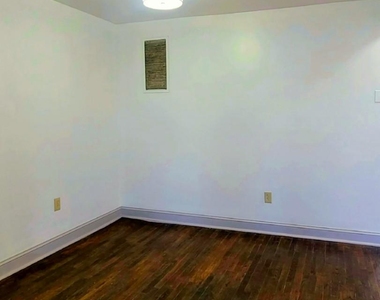 624 Underhill Avenue - Photo Thumbnail 7