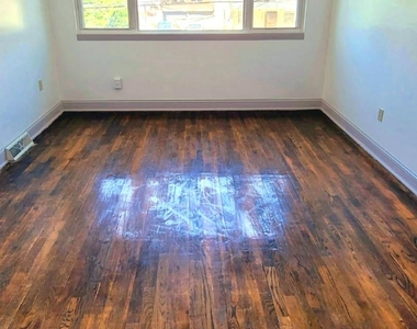 624 Underhill Avenue - Photo Thumbnail 1