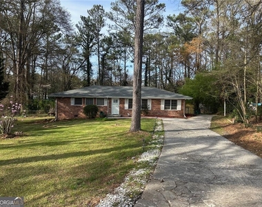 6441 Dunmoor Drive - Photo Thumbnail 2