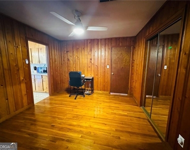 6441 Dunmoor Drive - Photo Thumbnail 14