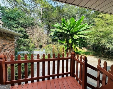 6441 Dunmoor Drive - Photo Thumbnail 9