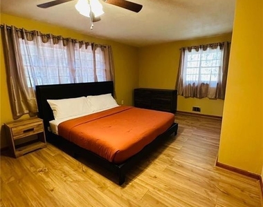 6441 Dunmoor Drive - Photo Thumbnail 5