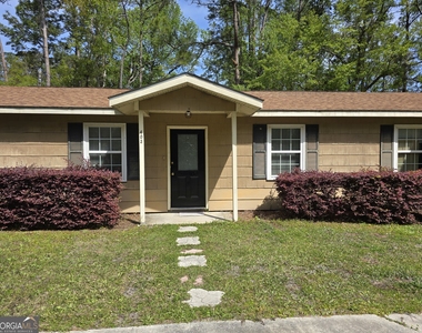 403 E Lawnwood Avenue - Photo Thumbnail 3