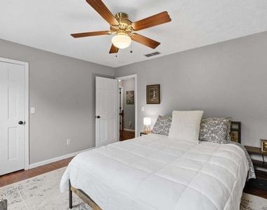 109 Bowfin Bay - Photo Thumbnail 19