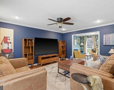 109 Bowfin Bay - Photo Thumbnail 3