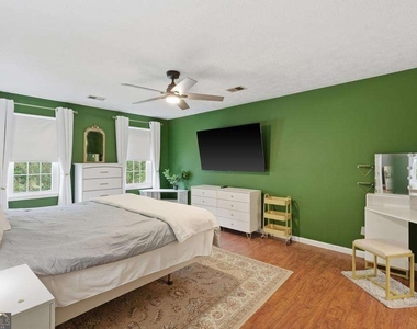 109 Bowfin Bay - Photo Thumbnail 23
