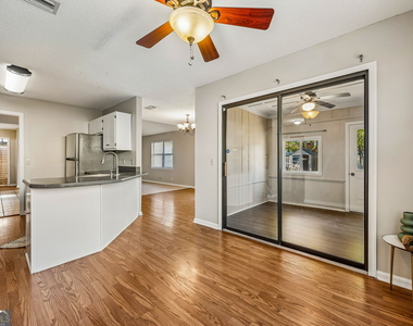 132 Woodvalley Drive - Photo Thumbnail 22