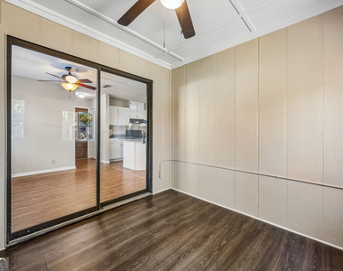 132 Woodvalley Drive - Photo Thumbnail 28