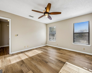 132 Woodvalley Drive - Photo Thumbnail 29