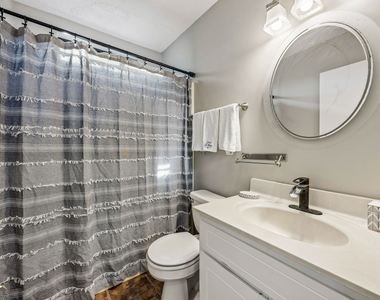 132 Woodvalley Drive - Photo Thumbnail 36
