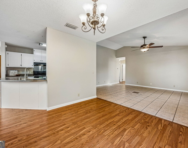 132 Woodvalley Drive - Photo Thumbnail 12