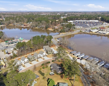 105 Carroll Circle - Photo Thumbnail 16