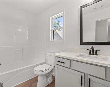 105 Carroll Circle - Photo Thumbnail 15