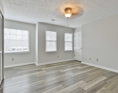 544 Sullivan Road - Photo Thumbnail 24