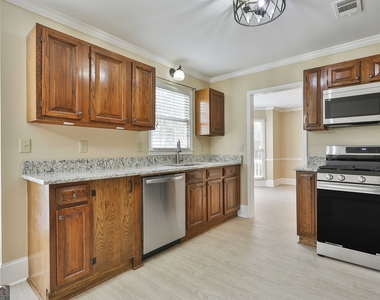 544 Sullivan Road - Photo Thumbnail 13