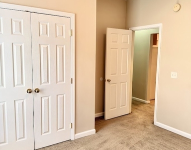 123 Magnolia Court - Photo Thumbnail 8