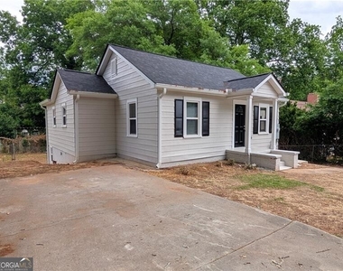 1377 Pine Avenue - Photo Thumbnail 18