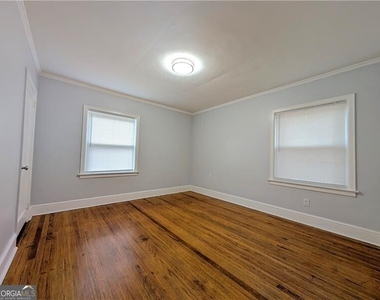 1761 John Calvin Avenue - Photo Thumbnail 9