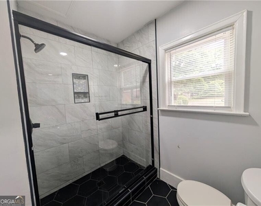 1761 John Calvin Avenue - Photo Thumbnail 14