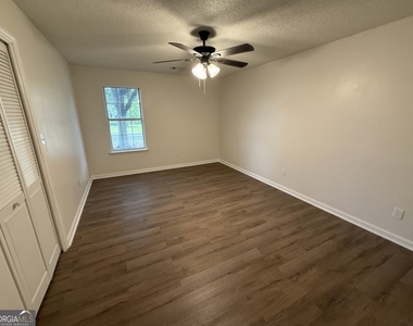 105 Mockingbird Drive - Photo Thumbnail 28