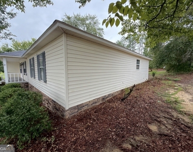 105 Mockingbird Drive - Photo Thumbnail 10