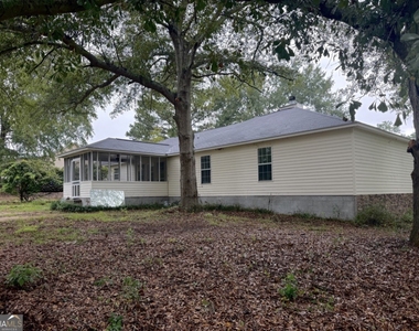 105 Mockingbird Drive - Photo Thumbnail 7