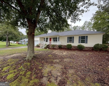 105 Mockingbird Drive - Photo Thumbnail 14