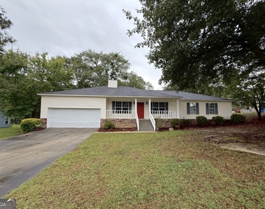 105 Mockingbird Drive - Photo Thumbnail 1