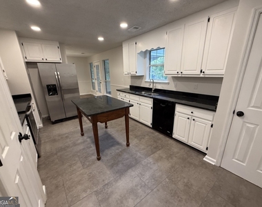 105 Mockingbird Drive - Photo Thumbnail 19
