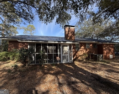 1612 Knox Street - Photo Thumbnail 4