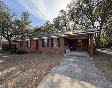 1612 Knox Street - Photo Thumbnail 2