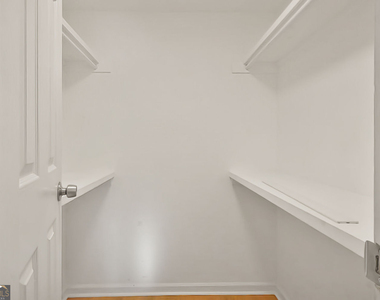5883 Brookside Drive Se - Photo Thumbnail 8